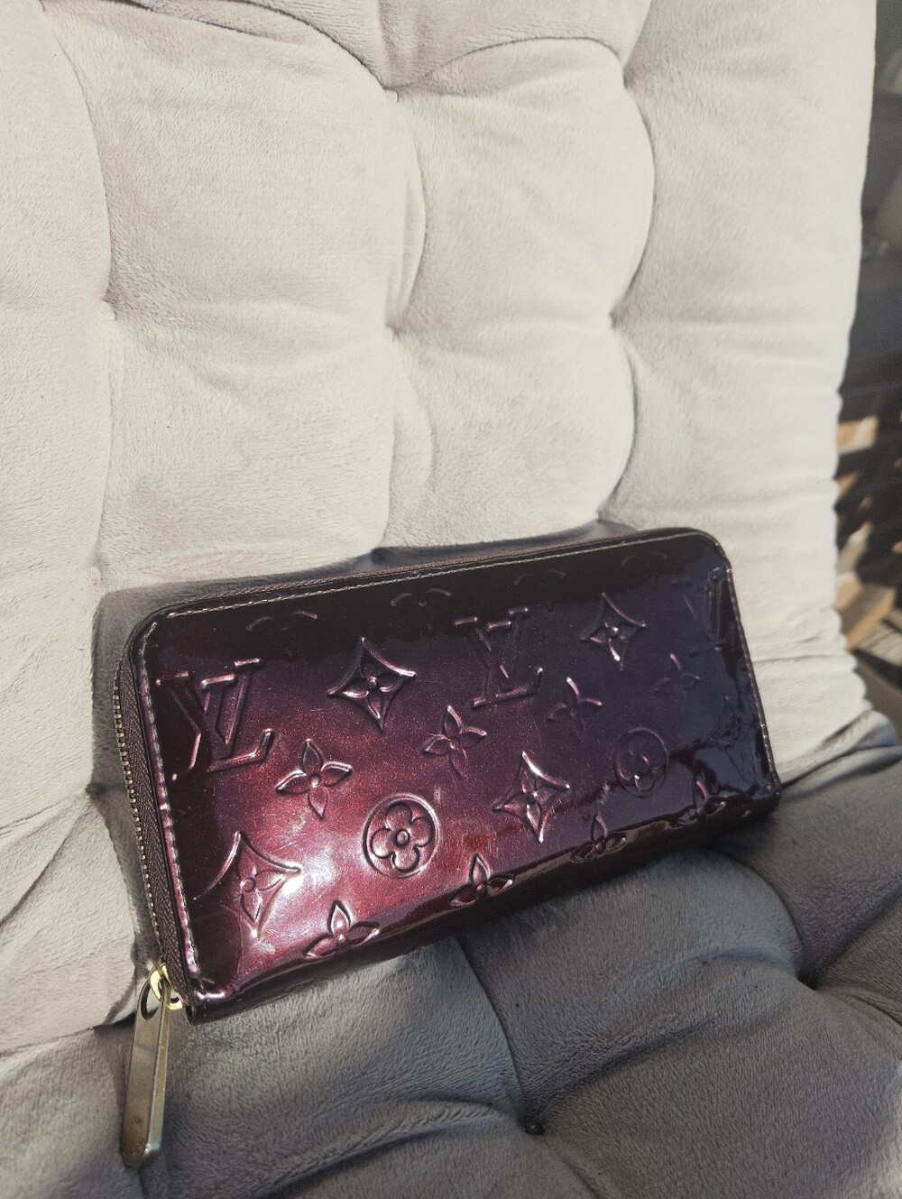 Louis Vuitton Vernis Zippy Wallet - Burgundy